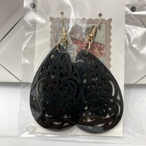 Wood earrings ❤️